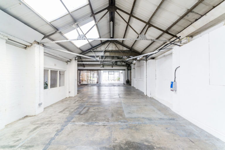 CLAPTON LONDON, E5 - SHOOTFACTORY - PHOTOGRAPHIC STUDIOS