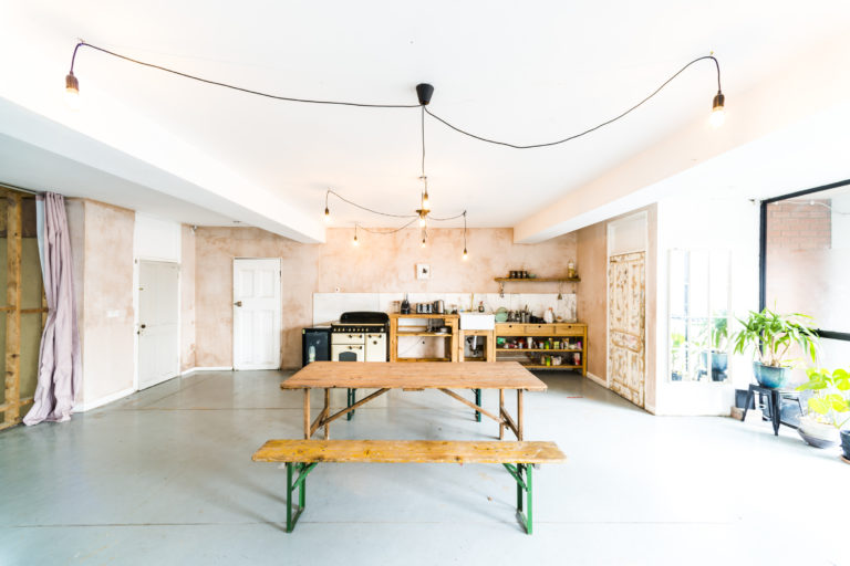 CLAPTON LONDON, E5 - SHOOTFACTORY - PHOTOGRAPHIC STUDIOS