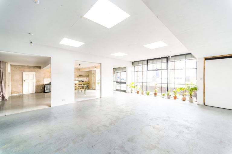 CLAPTON LONDON, E5 - SHOOTFACTORY - PHOTOGRAPHIC STUDIOS