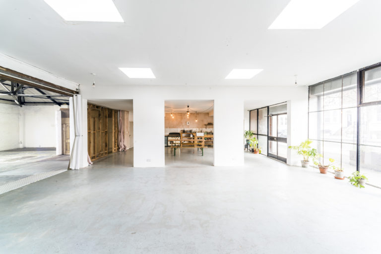 CLAPTON LONDON, E5 - SHOOTFACTORY - PHOTOGRAPHIC STUDIOS