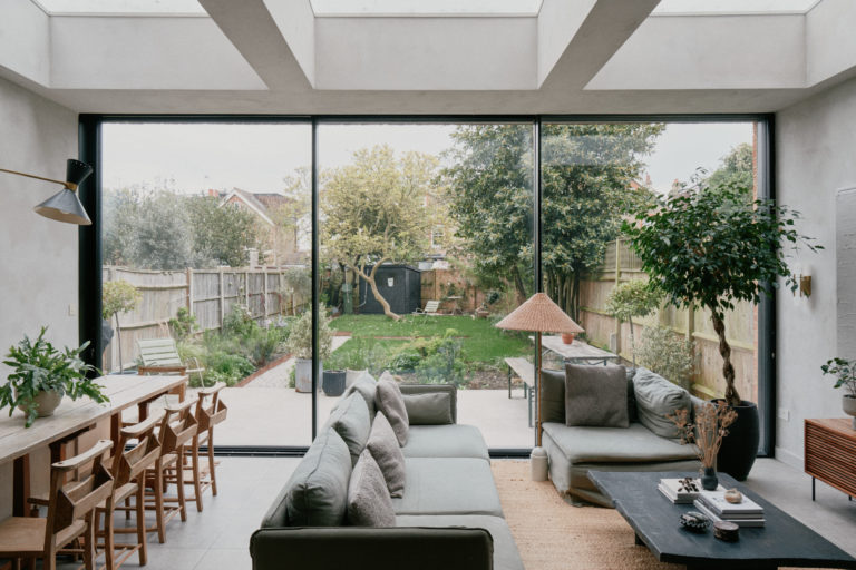 ANYA LONDON, SW14 - SHOOTFACTORY - LONDON HOUSES