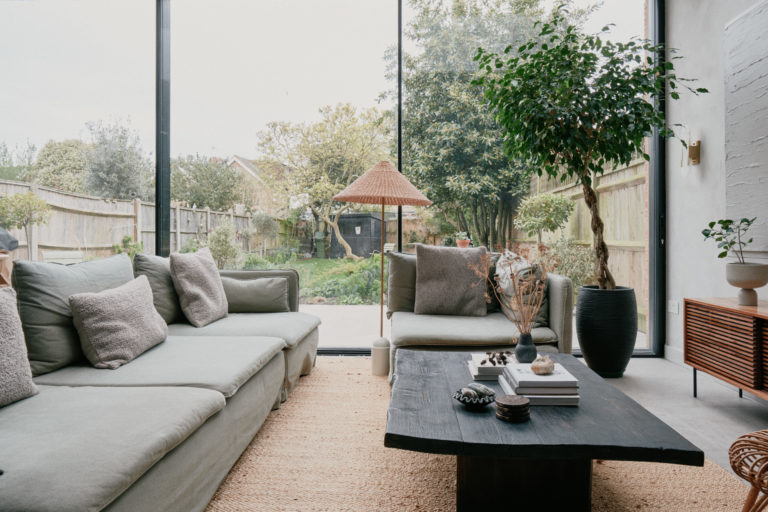 ANYA LONDON, SW14 - SHOOTFACTORY - LONDON HOUSES