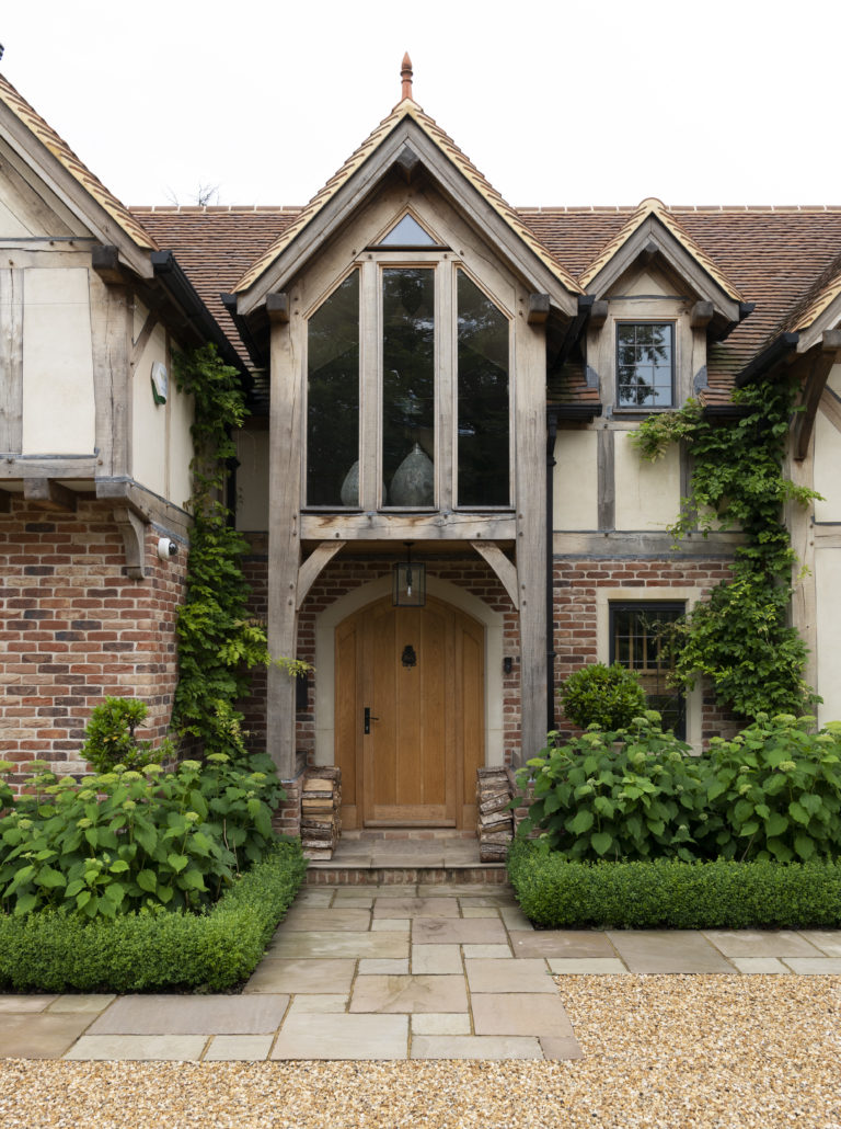AUTUMN SURREY, CR3 - SHOOTFACTORY - OTHER UK HOUSES