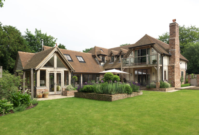 AUTUMN SURREY, CR3 - SHOOTFACTORY - OTHER UK HOUSES