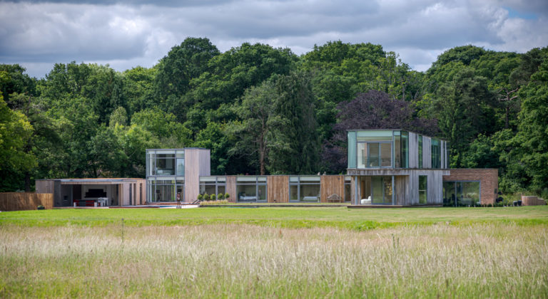 BEL AIR SURREY, GU8 - SHOOTFACTORY - OTHER UK HOUSES