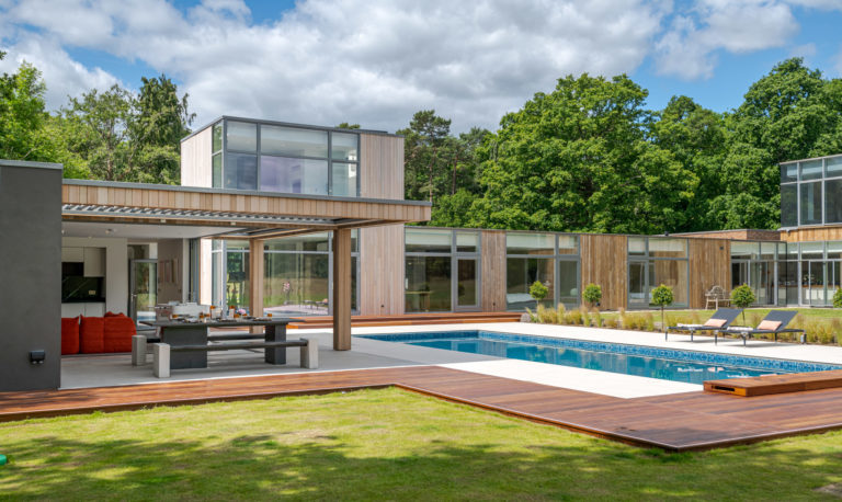 BEL AIR SURREY, GU8 - SHOOTFACTORY - OTHER UK HOUSES