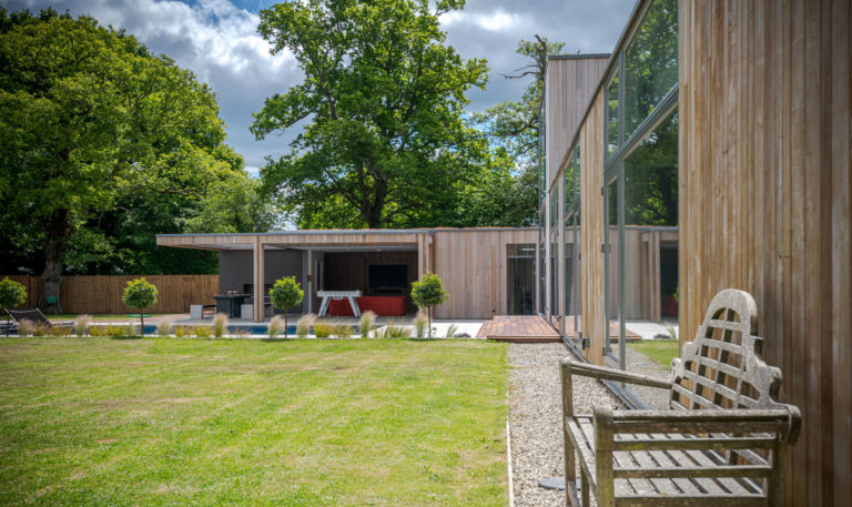 BEL AIR SURREY, GU8 - SHOOTFACTORY - OTHER UK HOUSES