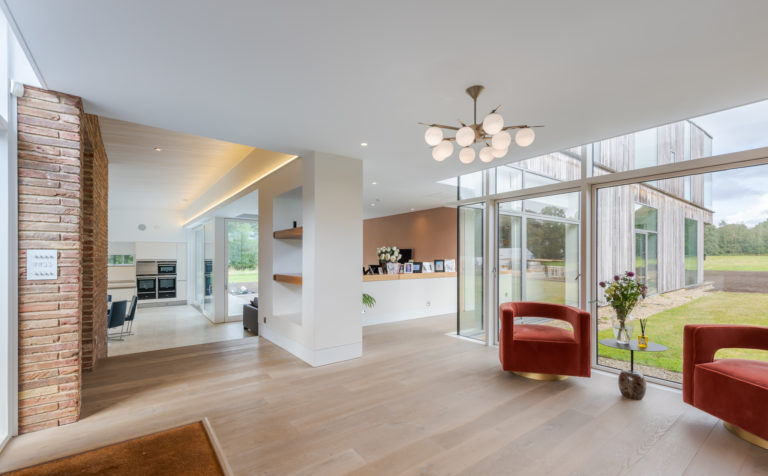 BEL AIR SURREY, GU8 - SHOOTFACTORY - OTHER UK HOUSES