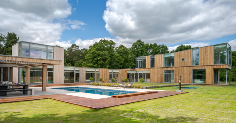 BEL AIR SURREY, GU8 - SHOOTFACTORY - OTHER UK HOUSES