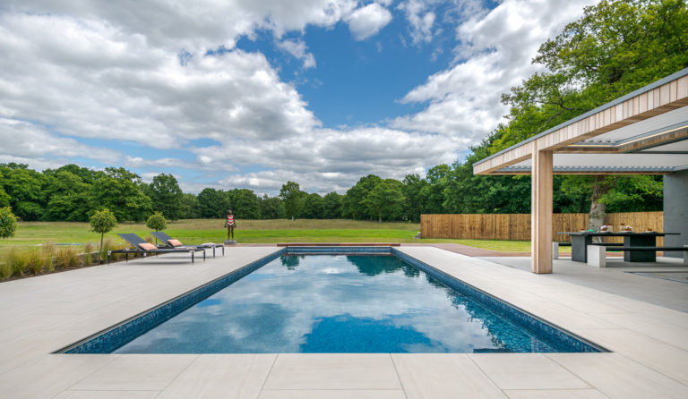 BEL AIR SURREY, GU8 - SHOOTFACTORY - OTHER UK HOUSES