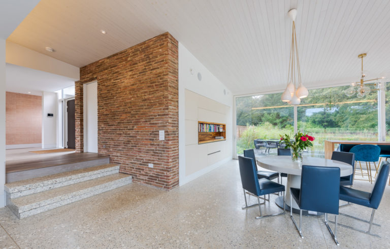 BEL AIR SURREY, GU8 - SHOOTFACTORY - OTHER UK HOUSES