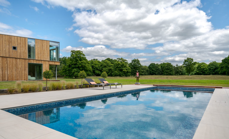 BEL AIR SURREY, GU8 - SHOOTFACTORY - OTHER UK HOUSES