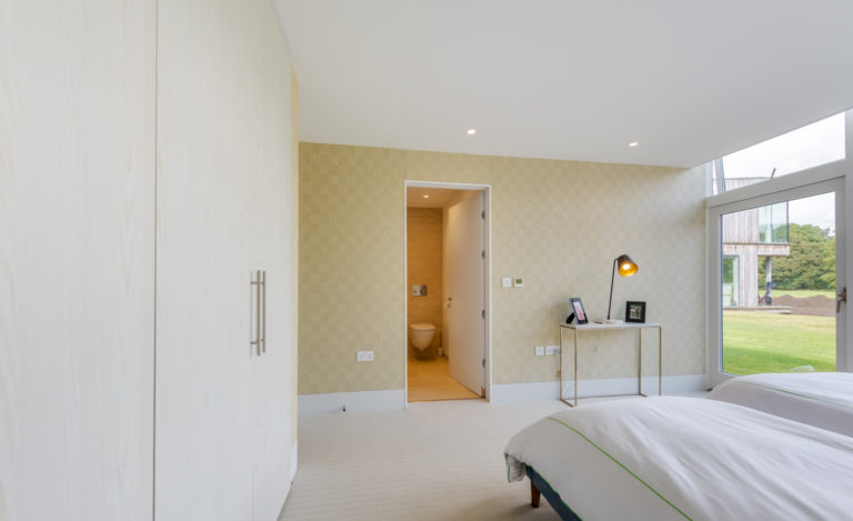 BEL AIR SURREY, GU8 - SHOOTFACTORY - OTHER UK HOUSES