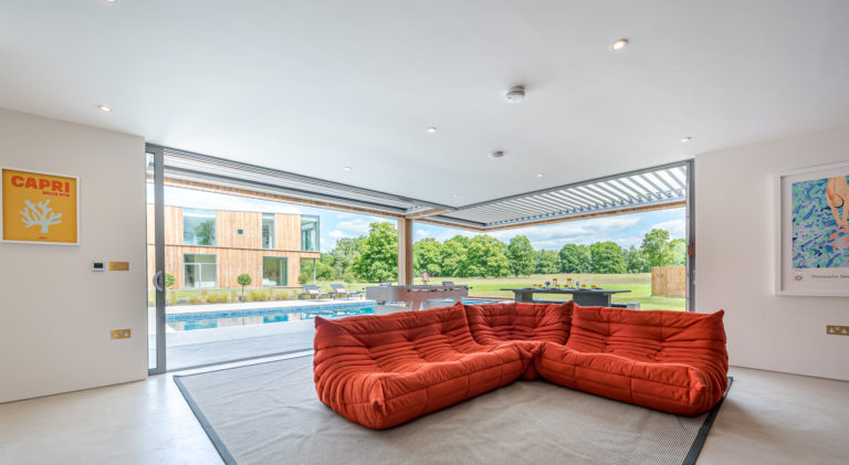 BEL AIR SURREY, GU8 - SHOOTFACTORY - OTHER UK HOUSES