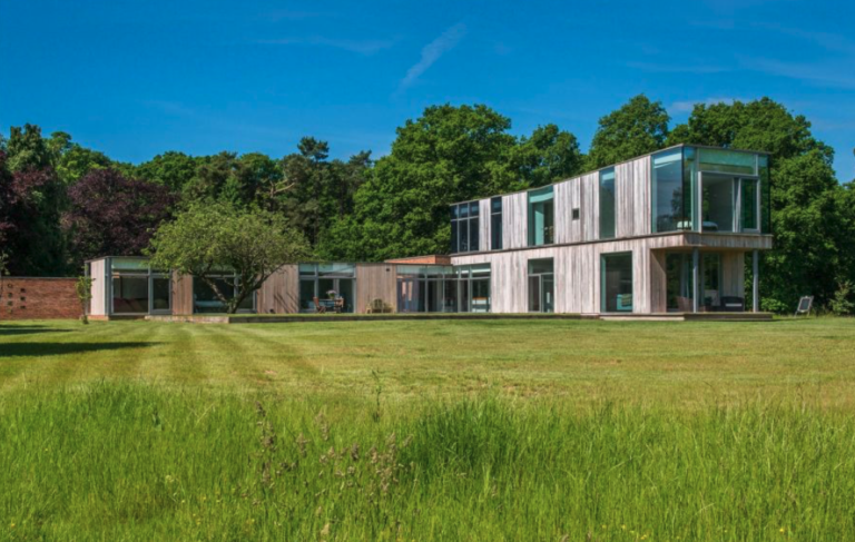 BEL AIR SURREY, GU8 - SHOOTFACTORY - OTHER UK HOUSES