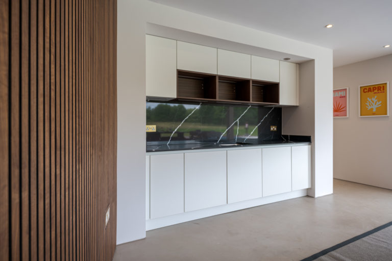 BEL AIR SURREY, GU8 - SHOOTFACTORY - OTHER UK HOUSES
