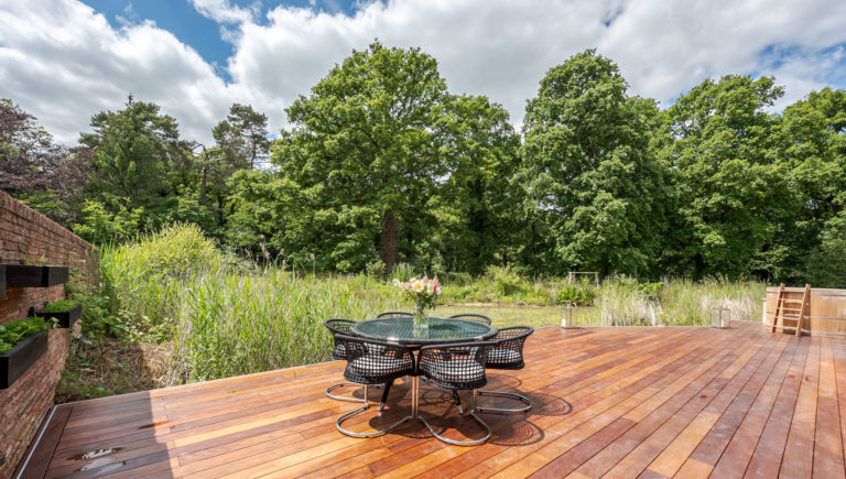 BEL AIR SURREY, GU8 - SHOOTFACTORY - OTHER UK HOUSES