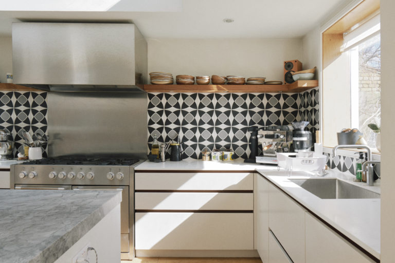 DOROTHY, LONDON NW6 - SHOOTFACTORY - LONDON HOUSES