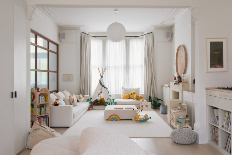 KATHAROS LONDON, E5 - SHOOTFACTORY - LONDON HOUSES