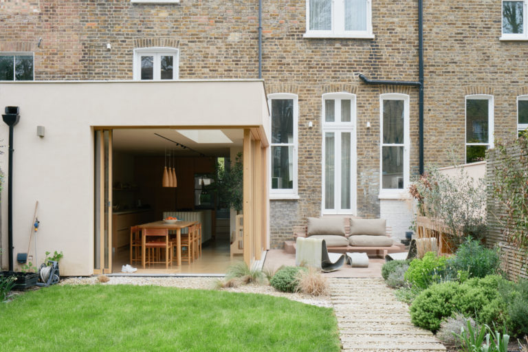 KATHAROS LONDON, E5 - SHOOTFACTORY - LONDON HOUSES