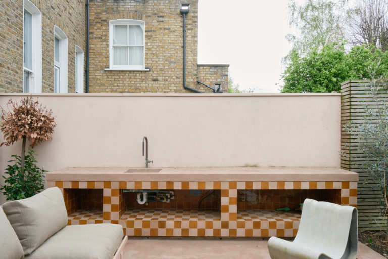 KATHAROS LONDON, E5 - SHOOTFACTORY - LONDON HOUSES