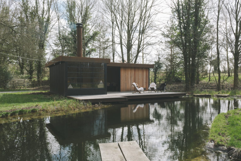 SILVERWOOD, LEIGHTON BUZZARD LU7 - SHOOTFACTORY - OTHER UK HOUSES