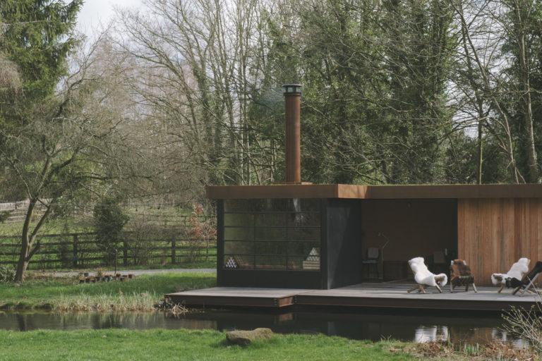 SILVERWOOD, LEIGHTON BUZZARD LU7 - SHOOTFACTORY - OTHER UK HOUSES