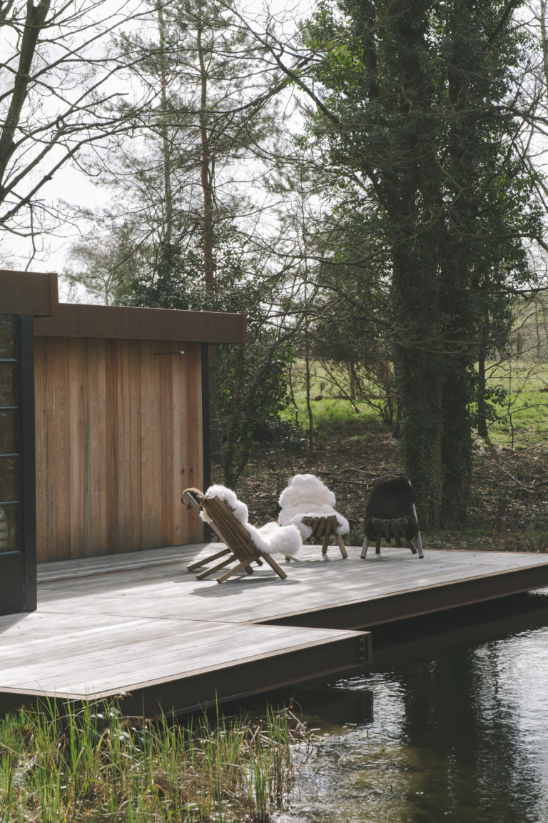 SILVERWOOD, LEIGHTON BUZZARD LU7 - SHOOTFACTORY - OTHER UK HOUSES