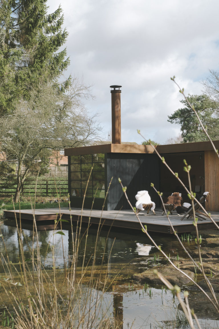 SILVERWOOD, LEIGHTON BUZZARD LU7 - SHOOTFACTORY - OTHER UK HOUSES
