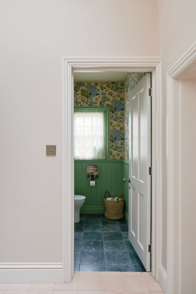 MALA SURREY, RH2 - SHOOTFACTORY - OTHER UK HOUSES - 0