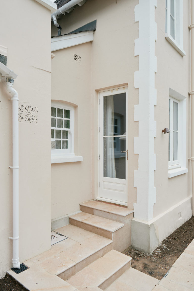 MALA SURREY, RH2 - SHOOTFACTORY - OTHER UK HOUSES - 0
