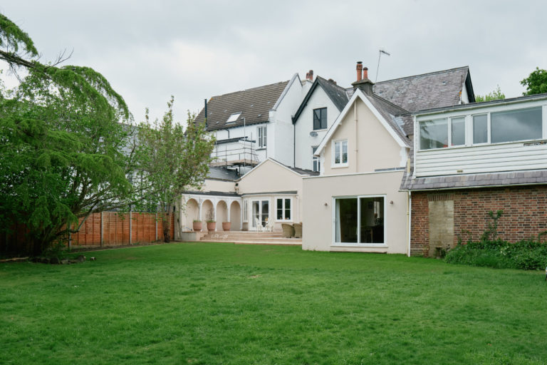 MALA SURREY, RH2 - SHOOTFACTORY - OTHER UK HOUSES - 0