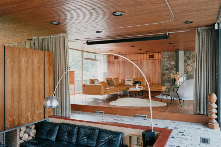 MODERNIST NOTTINGHAM, NG15 - SHOOTFACTORY - OTHER UK HOUSES