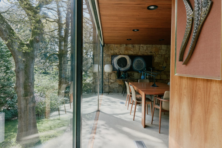 MODERNIST NOTTINGHAM, NG15 - SHOOTFACTORY - OTHER UK HOUSES