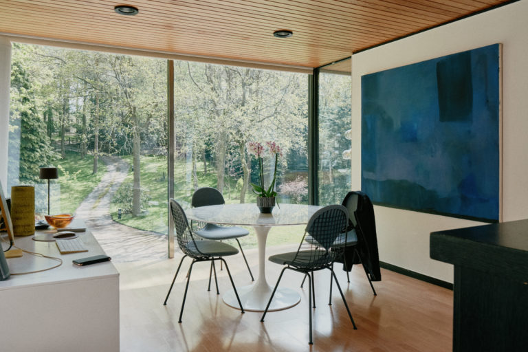 MODERNIST NOTTINGHAM, NG15 - SHOOTFACTORY - OTHER UK HOUSES