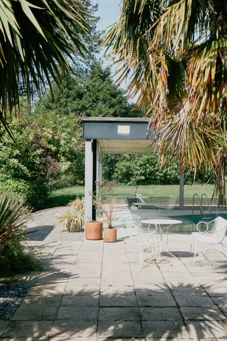 MODERNIST NOTTINGHAM, NG15 - SHOOTFACTORY - OTHER UK HOUSES