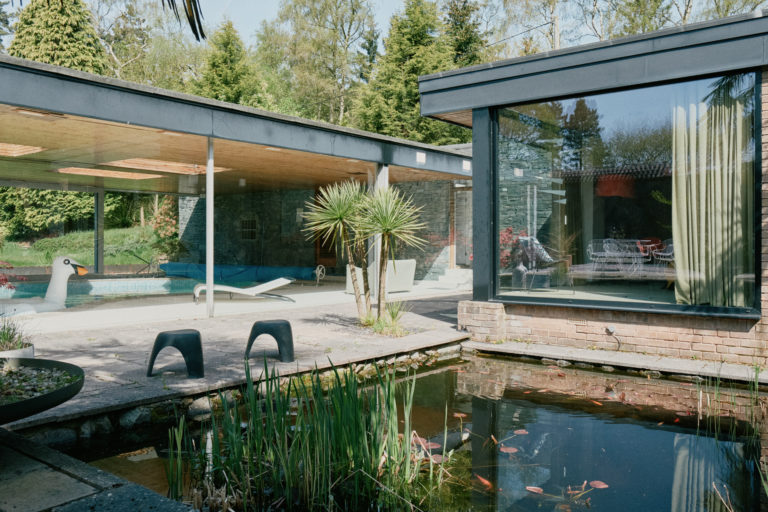MODERNIST NOTTINGHAM, NG15 - SHOOTFACTORY - OTHER UK HOUSES