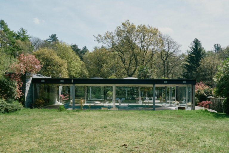 MODERNIST NOTTINGHAM, NG15 - SHOOTFACTORY - OTHER UK HOUSES