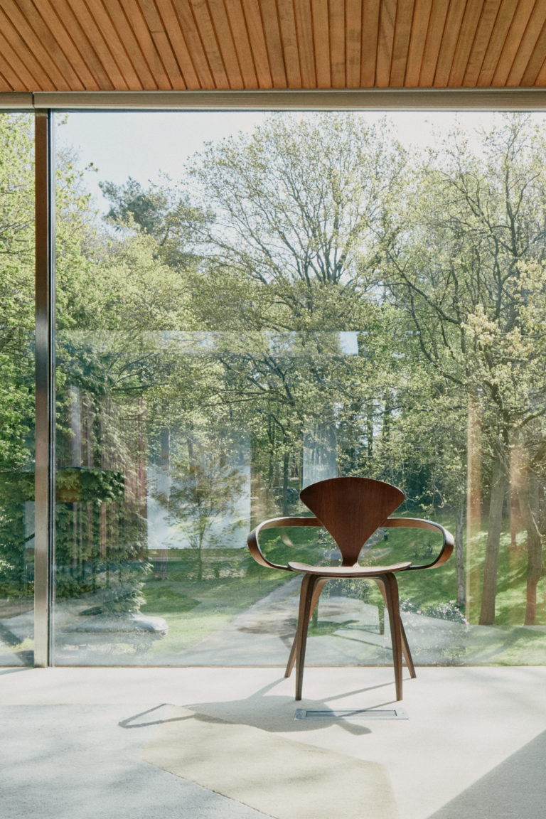 MODERNIST NOTTINGHAM, NG15 - SHOOTFACTORY - OTHER UK HOUSES