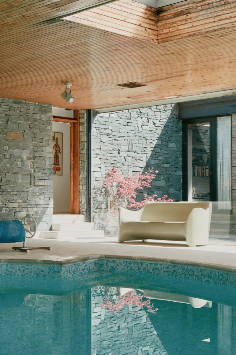 MODERNIST NOTTINGHAM, NG15 - SHOOTFACTORY - OTHER UK HOUSES