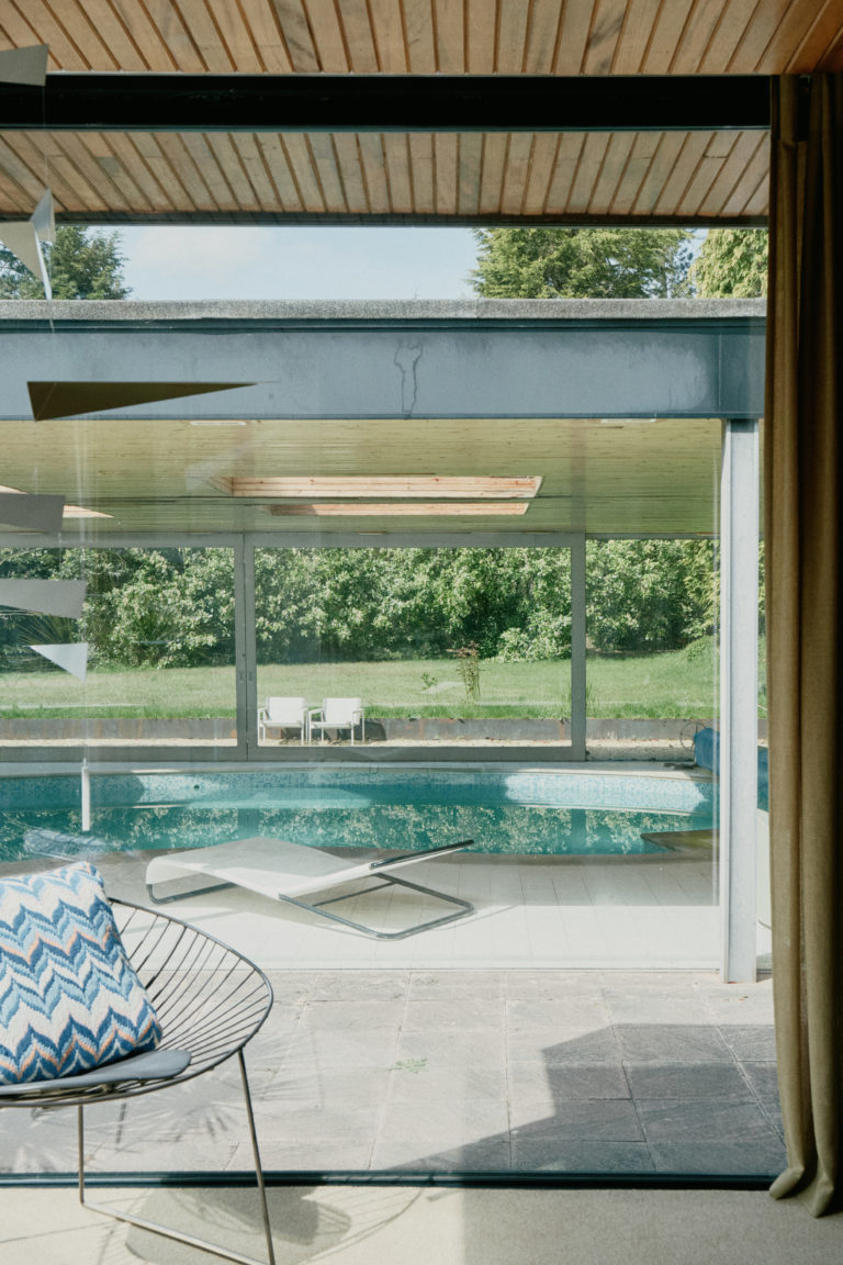 MODERNIST NOTTINGHAM, NG15 - SHOOTFACTORY - OTHER UK HOUSES