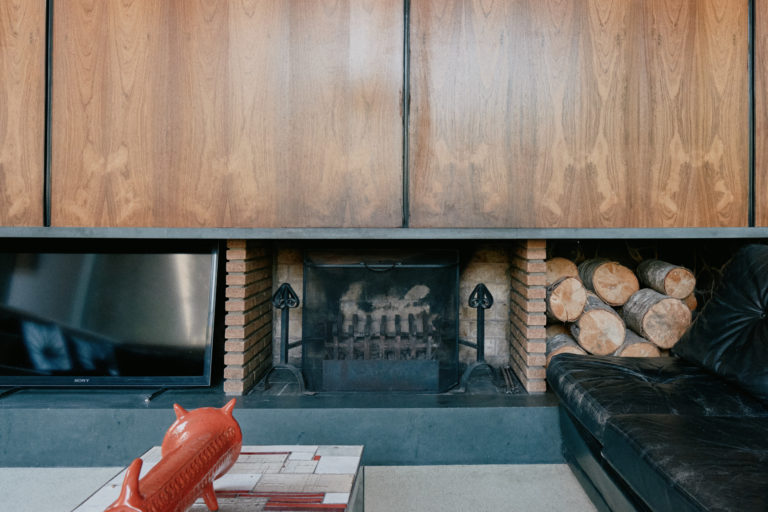 MODERNIST NOTTINGHAM, NG15 - SHOOTFACTORY - OTHER UK HOUSES
