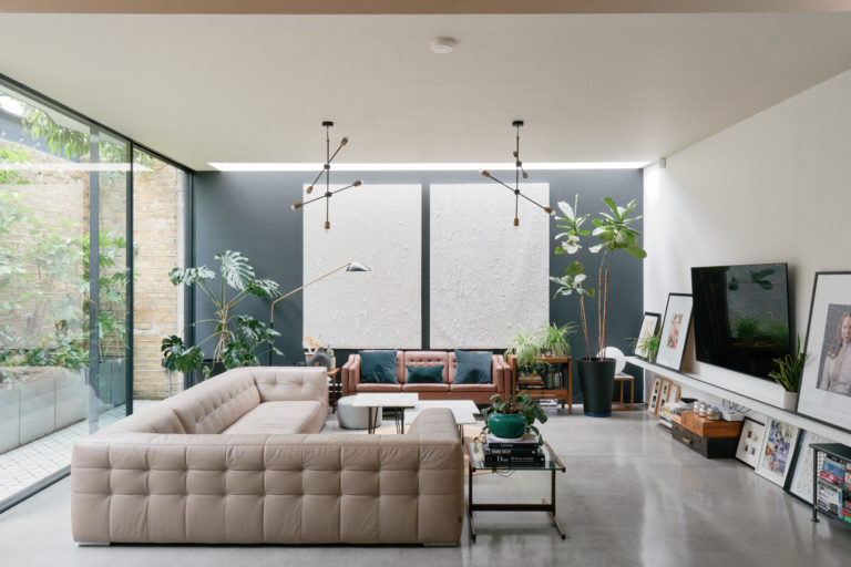 DOUGLAS LONDON, E8 - SHOOTFACTORY - LONDON HOUSES