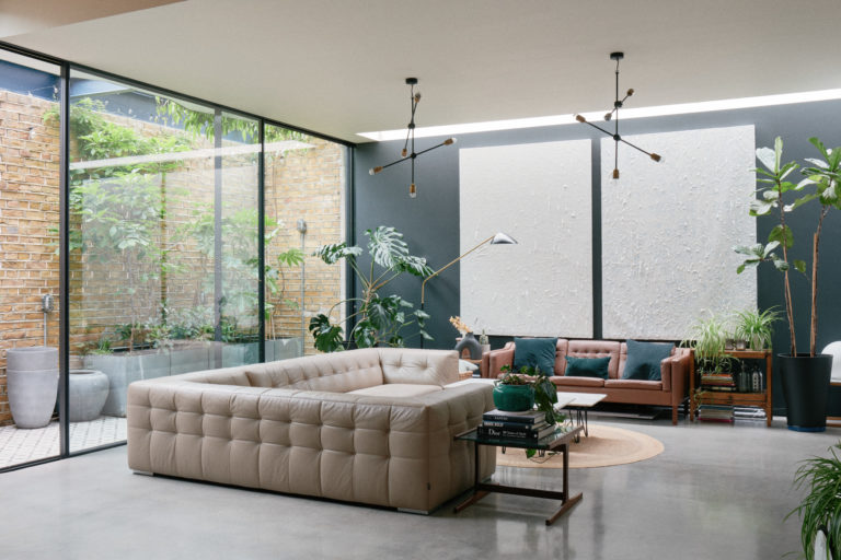 DOUGLAS LONDON, E8 - SHOOTFACTORY - LONDON HOUSES