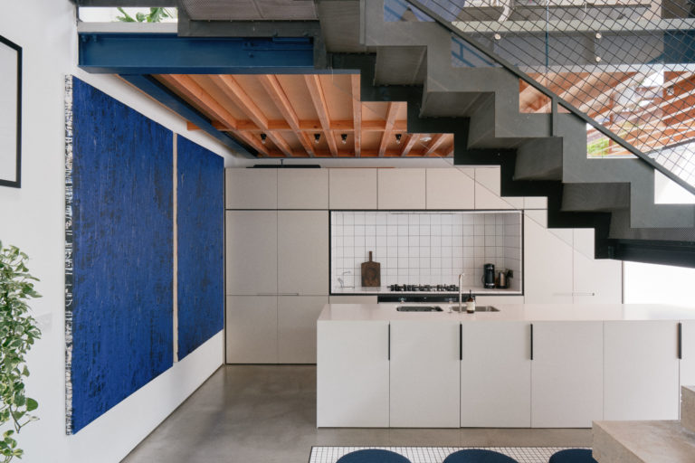 DOUGLAS LONDON, E8 - SHOOTFACTORY - LONDON HOUSES