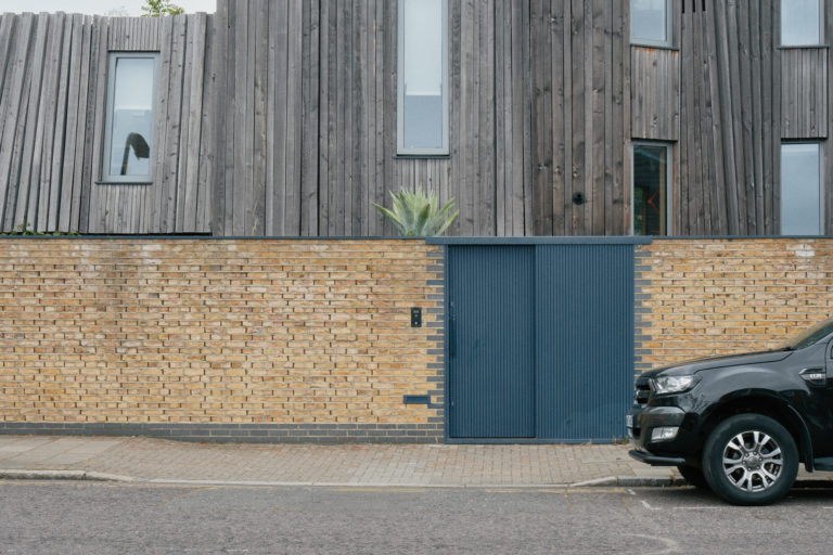 DOUGLAS LONDON, E8 - SHOOTFACTORY - LONDON HOUSES