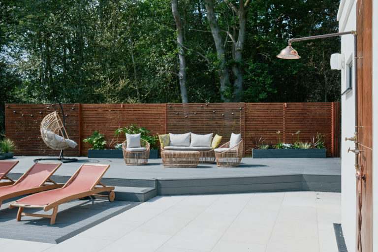LAWFORDS SURREY, GU3 - SHOOTFACTORY - OTHER UK HOUSES