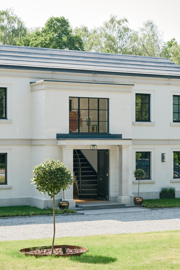 LAWFORDS SURREY, GU3 - SHOOTFACTORY - OTHER UK HOUSES