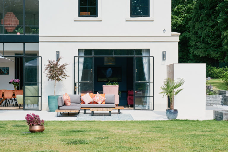 LAWFORDS SURREY, GU3 - SHOOTFACTORY - OTHER UK HOUSES