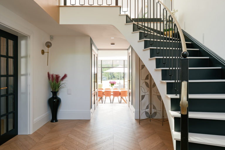 LAWFORDS SURREY, GU3 - SHOOTFACTORY - OTHER UK HOUSES